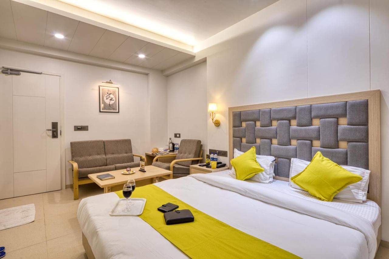 Hotel Sifat International Surate Extérieur photo