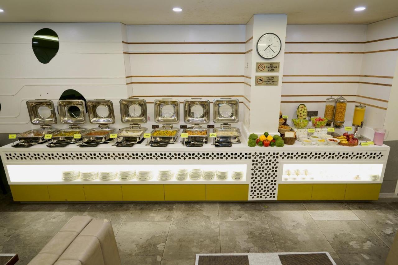 Hotel Sifat International Surate Extérieur photo