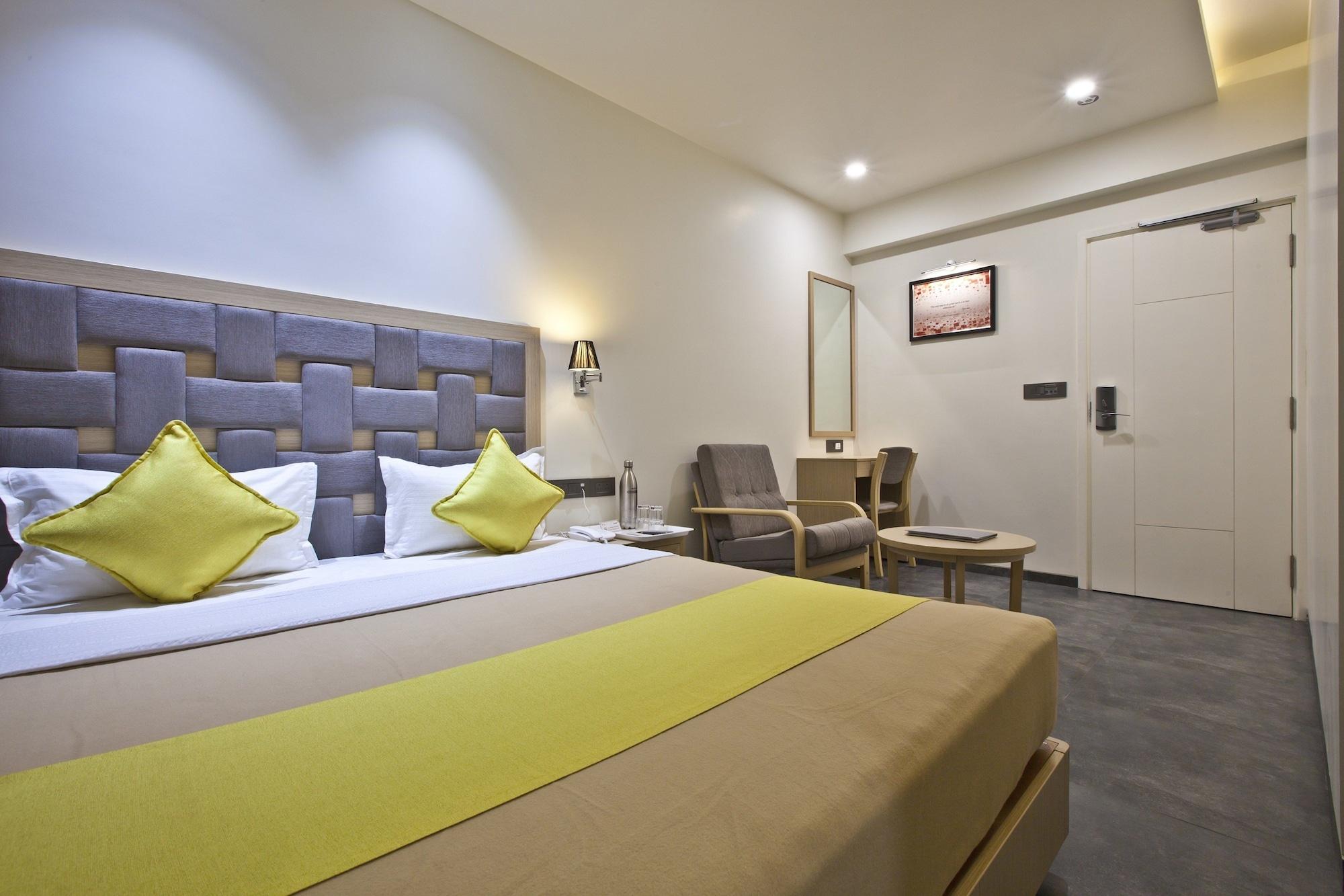 Hotel Sifat International Surate Extérieur photo
