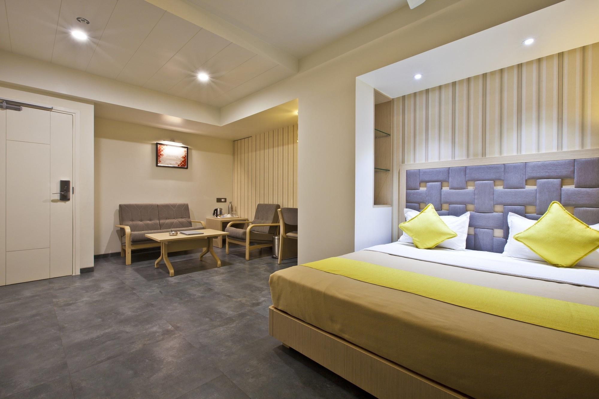 Hotel Sifat International Surate Extérieur photo
