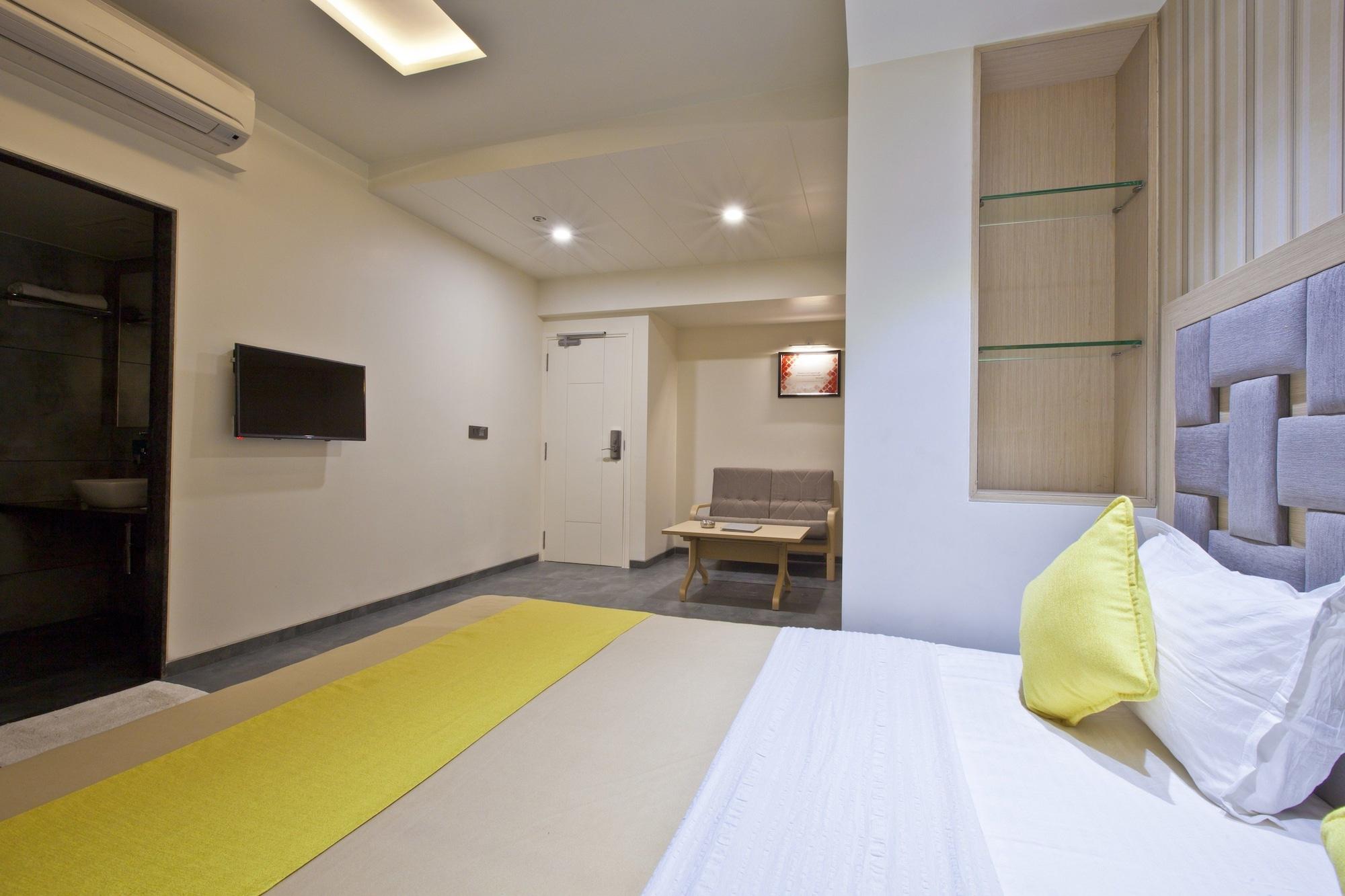 Hotel Sifat International Surate Extérieur photo