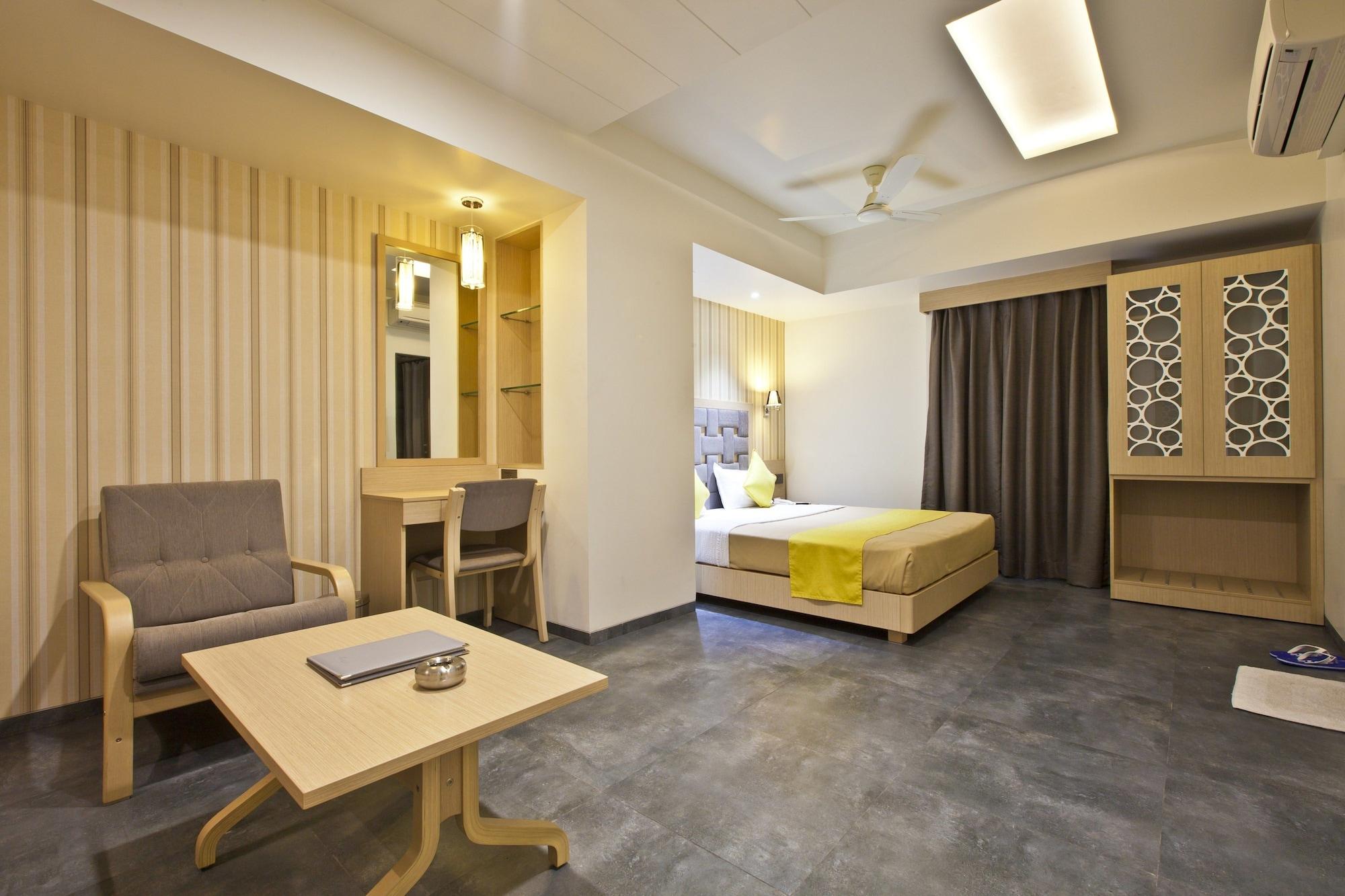 Hotel Sifat International Surate Extérieur photo